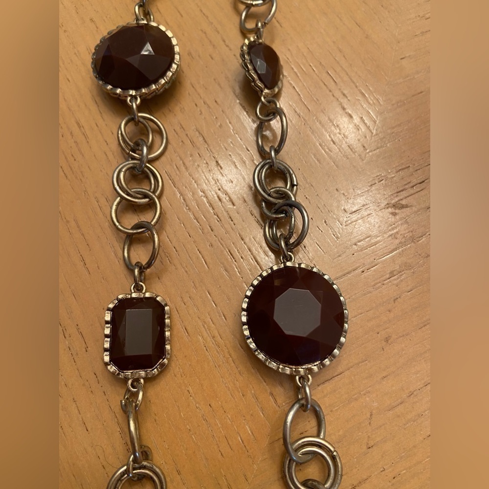 GREAT 34” LONG GOLD TONE NECKLACE WITH BROWN FACETED 2 DIMENSIONAL BEADS - Picture 2 of 4
